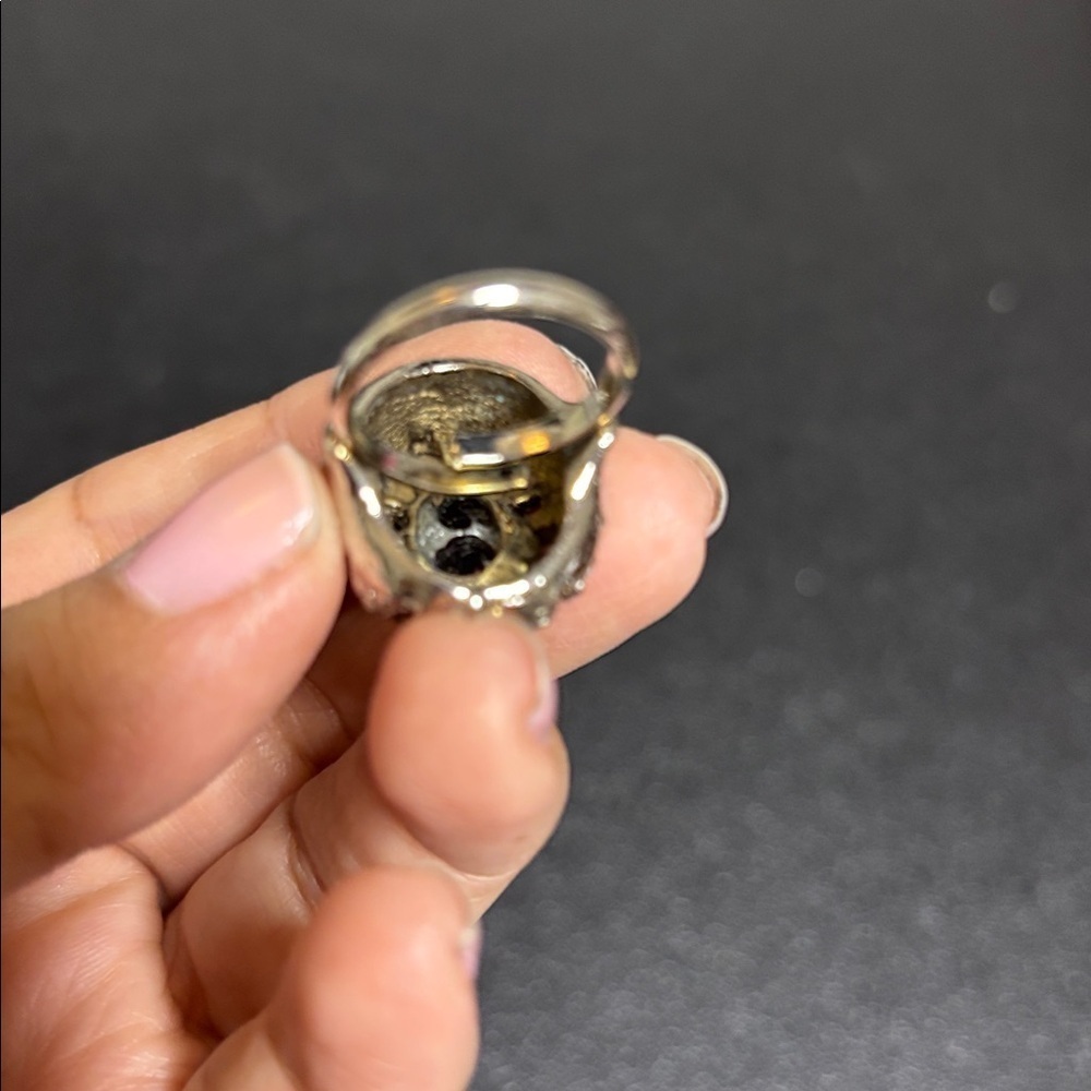Vintage Black Stone Cabochon Rhinestone Oval Cocktail Adjustable Ring - Picture 5 of 6